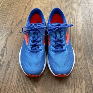 Brooks Ravenna 11 US Size 9.5 Cornflower Blue / Coral